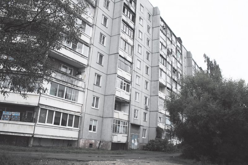 Непростые будни жителей 8 Марта, 30, или кто остановит управляющую компанию?
