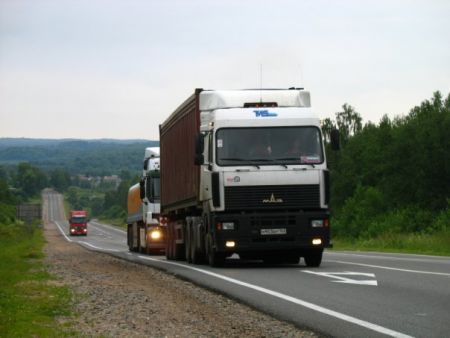 Временные ограничения для большегрузов в Тверской области