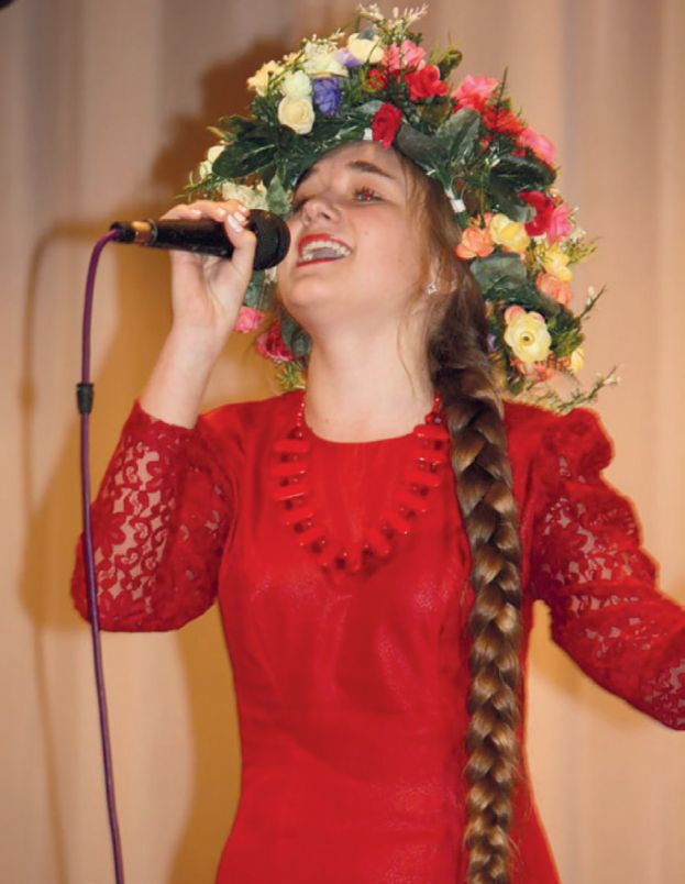 Лиза, Полина и Полина