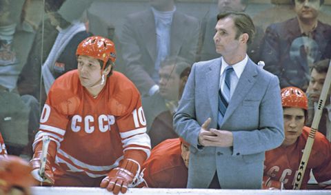 Легенде советского хоккея 70 лет