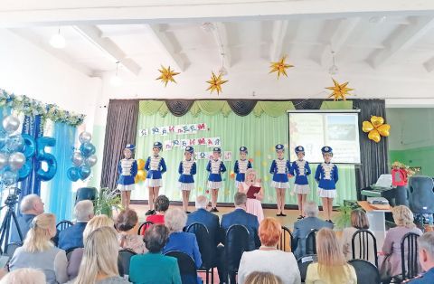 Послепраздничные зарисовки выпускника Пушкинской школы
