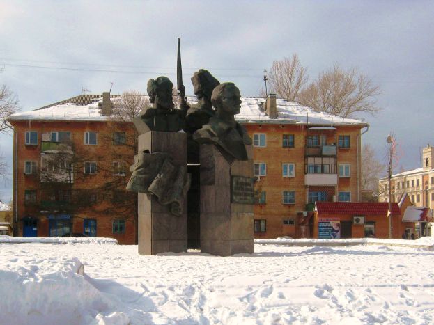 Три головы: на следующий год круглая дата